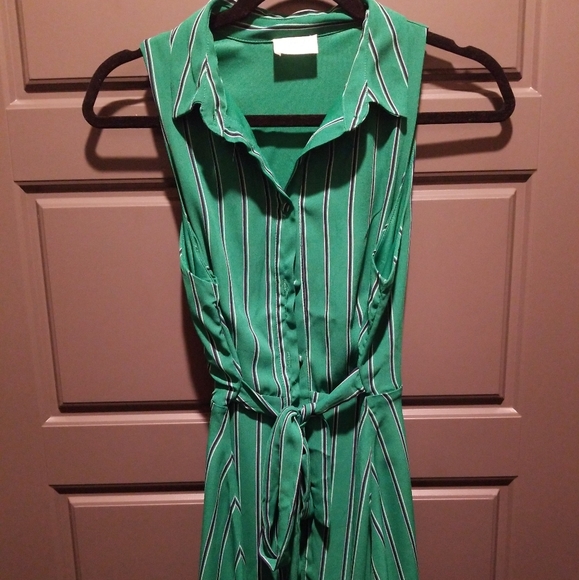 Green striped dress - Picture 1 of 5
